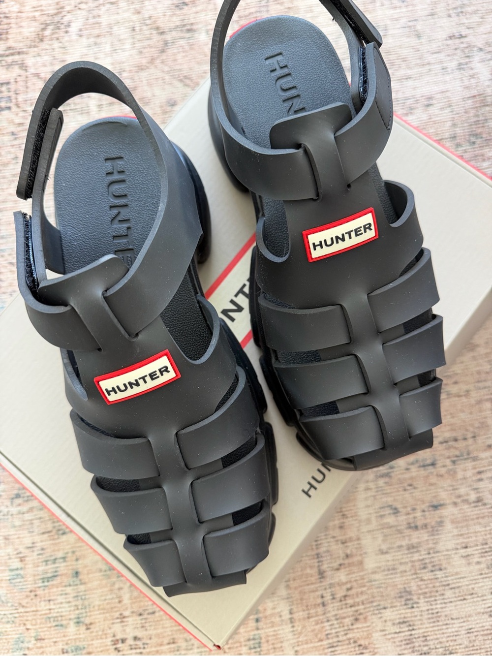 Hunter Women’s Black Belah Sandals with Red Logo Accent